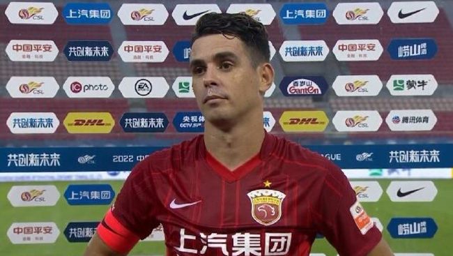 导演莱恩;约翰逊曾执导过《星球大战：最后的绝地武士》以及高分犯罪剧作《绝命毒师》，至今已获得21项国际大奖与36项大奖提名